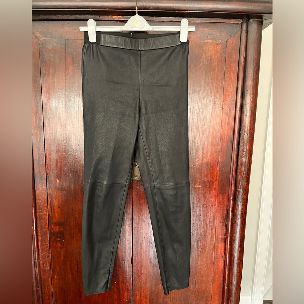 Elie Tahari Leather Leggings-Size M